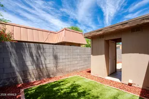 1814 W Frier Dr, Phoenix, AZ 85021 - Photo 16