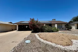 11802 N Hacienda Dr, Sun City, AZ 85351 - Photo 2