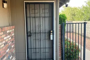 2931 E Beck Ln, Phoenix, AZ 85032 - Photo 1