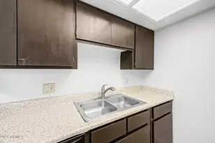 2931 E Beck Ln, Phoenix, AZ 85032 - Photo 14