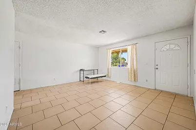 6812 N 65th Avenue, Glendale, AZ 85301 - Photo 4