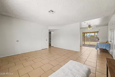 6812 N 65th Avenue, Glendale, AZ 85301 - Photo 6