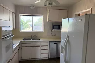 11007 W Florida Ave, Sun City, AZ 85351 - Photo 4