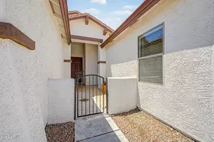 2021 E Indigo Dr, Chandler, AZ 85286 - Photo 10