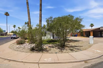612 W Farmdale Avenue, Mesa, AZ 85210 - Photo 36