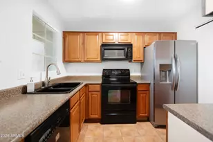 1880 E Morten Ave, Phoenix, AZ 85020 - Photo 12