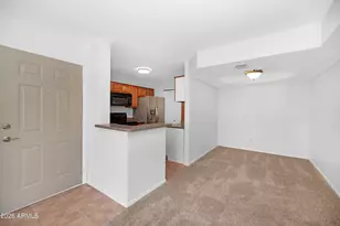 1880 E Morten Ave, Phoenix, AZ 85020 - Photo 10