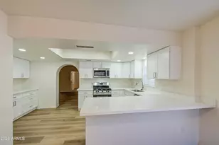 206 W Sunland Ave, Phoenix, AZ 85041 - Photo 10