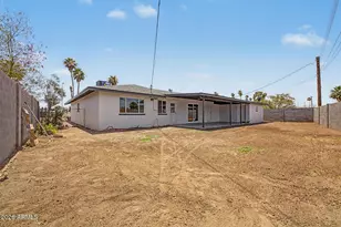266 W Jasmine St, Mesa, AZ 85201 - Photo 28