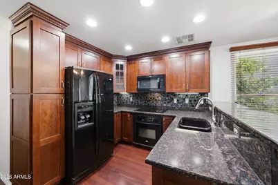 5724 S 21st Place, Phoenix, AZ 85040 - Photo 8