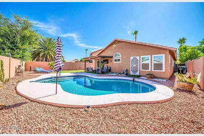 17424 N 1st Avenue, Phoenix, AZ 85023 - Photo 2