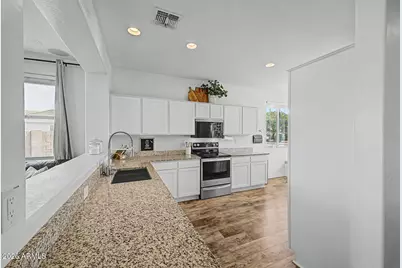 256 S 192nd Drive, Buckeye, AZ 85326 - Photo 6
