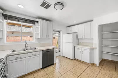 3437 W Belmont Avenue, Phoenix, AZ 85051 - Photo 6
