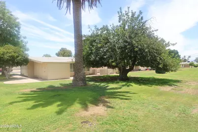 10222 W Snead Circle S, Sun City, AZ 85351 - Photo 8