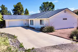 4385 N Fairway Dr, Rimrock, AZ 86335 - Photo 2