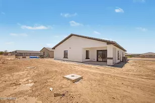10094 W Mission Dr, Arizona City, AZ 85123 - Photo 28
