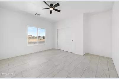 10094 W Mission Drive, Arizona City, AZ 85123 - Photo 18