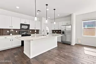 12214 W Briles Road W, Peoria, AZ 85383 - Photo 2