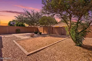 12214 W Briles Road W, Peoria, AZ 85383 - Photo 16