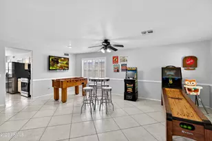 704 W La Pryor Ln, Gilbert, AZ 85233 - Photo 2