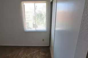 7854 N 47th Ave, Glendale, AZ 85301 - Photo 2