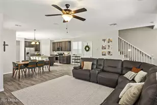 2022 W Desert Hollow Dr, Phoenix, AZ 85085 - Photo 4