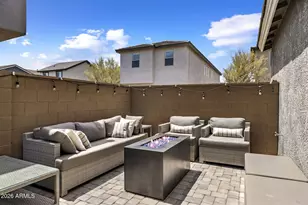 2022 W Desert Hollow Dr, Phoenix, AZ 85085 - Photo 18