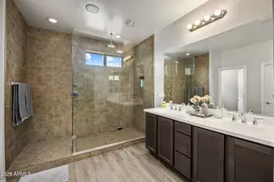 2022 W Desert Hollow Dr, Phoenix, AZ 85085 - Photo 12