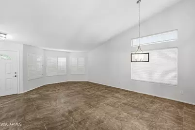 908 E Verbena Drive, Phoenix, AZ 85048 - Photo 2