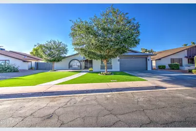 1704 W Kiowa Avenue, Mesa, AZ 85202 - Photo 40