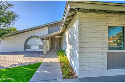 1704 W Kiowa Avenue, Mesa, AZ 85202 - Photo 42