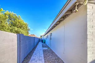 1704 W Kiowa Ave, Mesa, AZ 85202 - Photo 48