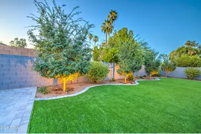 1704 W Kiowa Avenue, Mesa, AZ 85202 - Photo 20