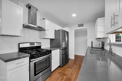 4702 E McKinley Street, Phoenix, AZ 85008 - Photo 4