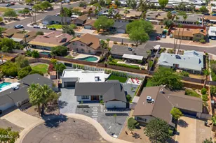 8331 E Malcomb Dr, Scottsdale, AZ 85250 - Photo 30
