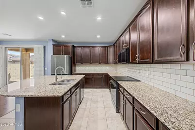 15753 W McKinley Street, Goodyear, AZ 85338 - Photo 32