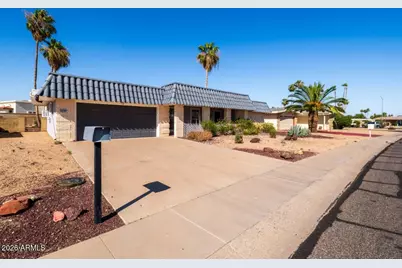 10706 W Pinion Lane, Sun City, AZ 85373 - Photo 2
