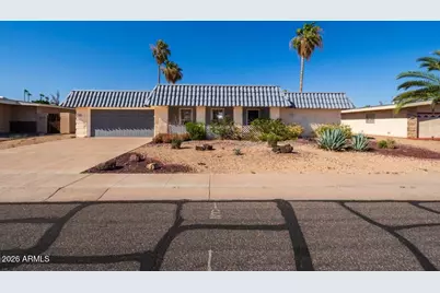 10706 W Pinion Lane, Sun City, AZ 85373 - Photo 1