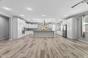 16118 W Cameron Dr, Surprise, AZ 85379 - Photo 18