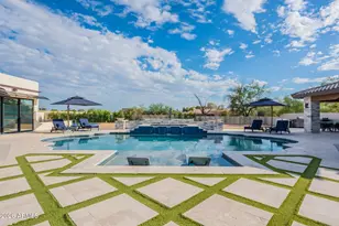 8701 E Sutton Dr, Scottsdale, AZ 85260 - Photo 18
