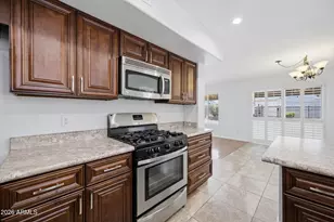 3906 E Kimberly Way, Phoenix, AZ 85050 - Photo 6