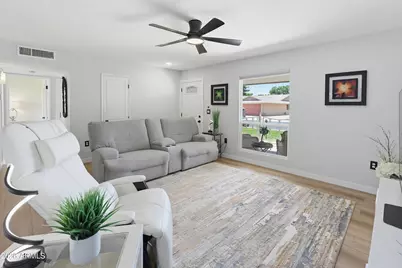 10612 W El Capitan Circle, Sun City, AZ 85351 - Photo 12
