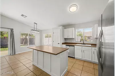 40018 N Lerwick Drive, San Tan Valley, AZ 85140 - Photo 6