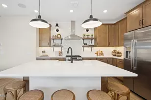 8084 N 80th Ln, Peoria, AZ 85345 - Photo 6