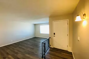 701 N Comanche Dr, Chandler, AZ 85224 - Photo 2