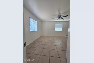 6917 W Highland Avenue, Phoenix, AZ 85033 - Photo 8