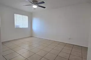 6917 W Highland Ave, Phoenix, AZ 85033 - Photo 16