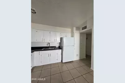 6917 W Highland Avenue, Phoenix, AZ 85033 - Photo 6