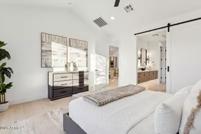 6330 N 10th Drive, Phoenix, AZ 85013 - Photo 18