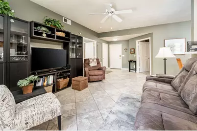 14950 W Mountain View Boulevard #4104, Surprise, AZ 85374 - Photo 8